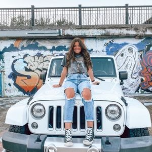 Meet your Posher, Madison